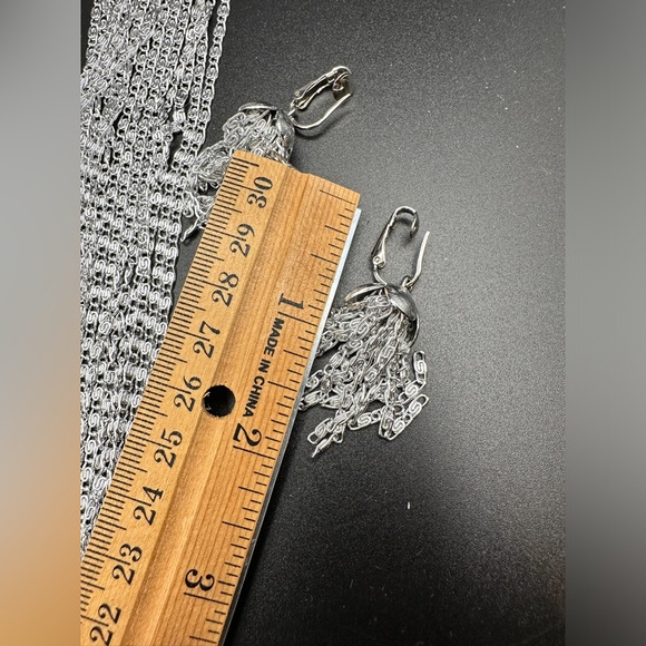 Vintage Sarah Coventry Silver Cascade Necklace & Clip On Earring Set - Picture 4 of 11